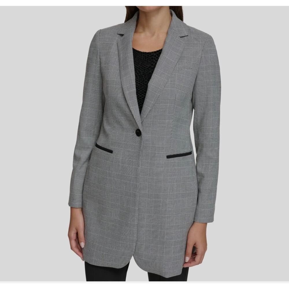 Tommy Hilfiger Women’s Black and White Plaid